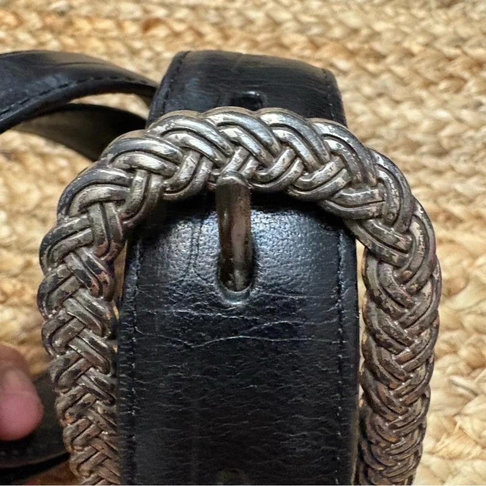 Brighton Women’s Black Embossed Belt Size ML /32 Excellent Used Condition!